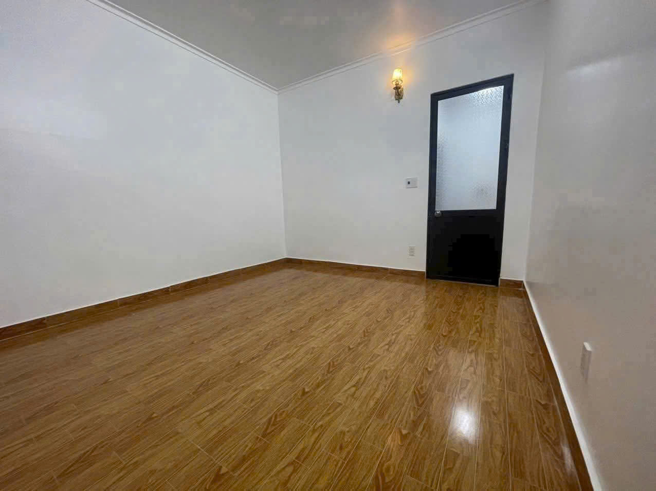 BÁN NHÀ LÔ GÓC 4 TẦNG HẢI AN – GẦN LŨNG ĐÔNG – Ô TÔ ĐỖ CỬA – GIÁ 3,38 TỶ 15998222