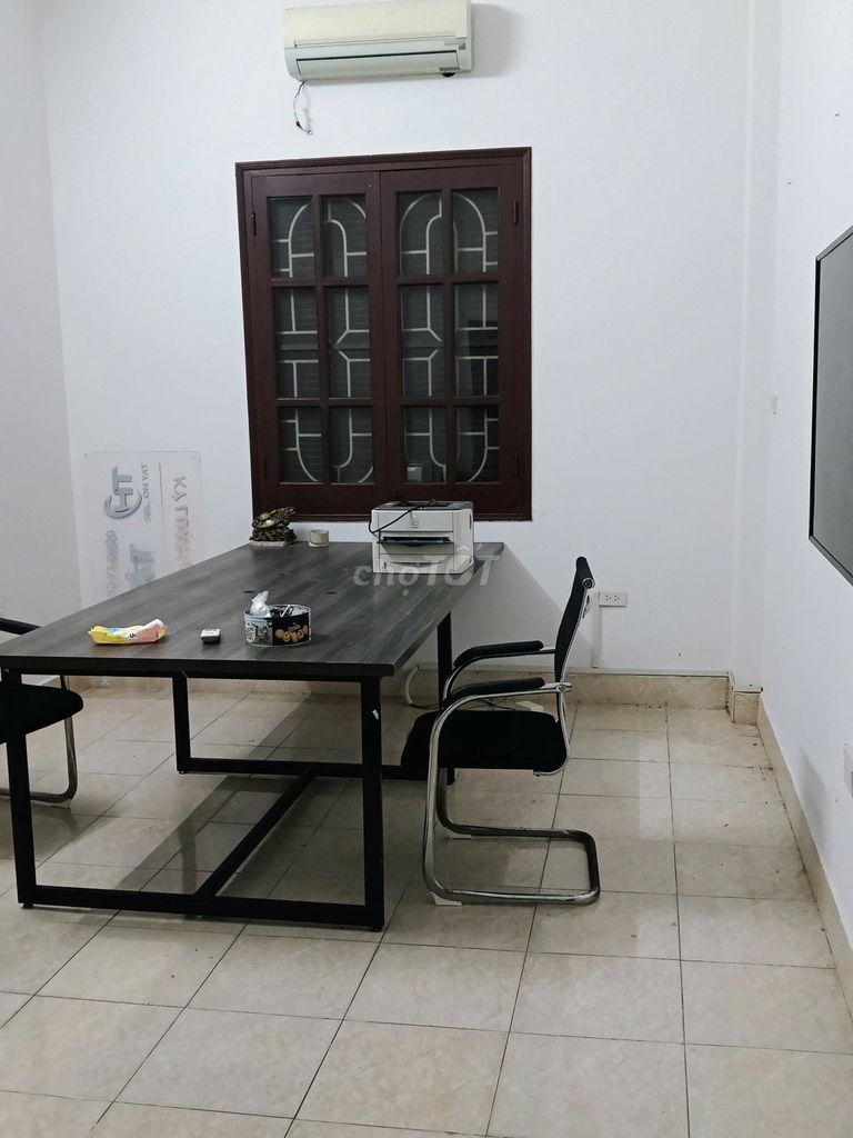 Cho thuê văn phòng tầng 1 tại chung cư Láng Hạ 15998225