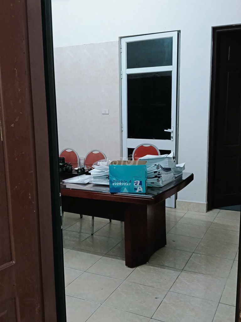 Cho thuê văn phòng tầng 1 tại chung cư Láng Hạ 15998225