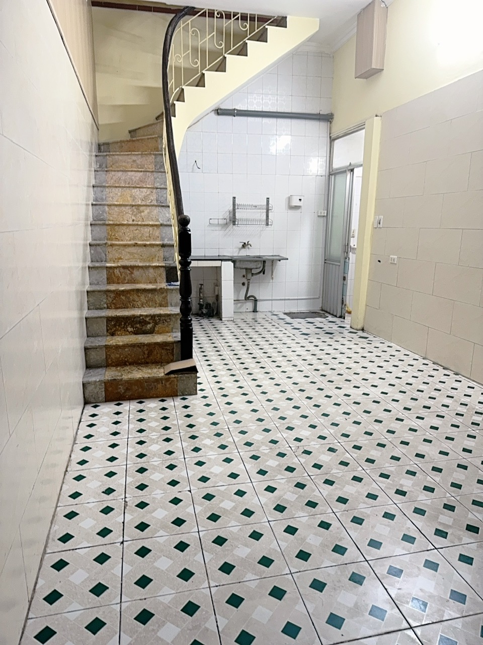Cho thuê nhà 2 tầng Bạch Mai, gần các đại học Bách- Kinh- Xây 15998231