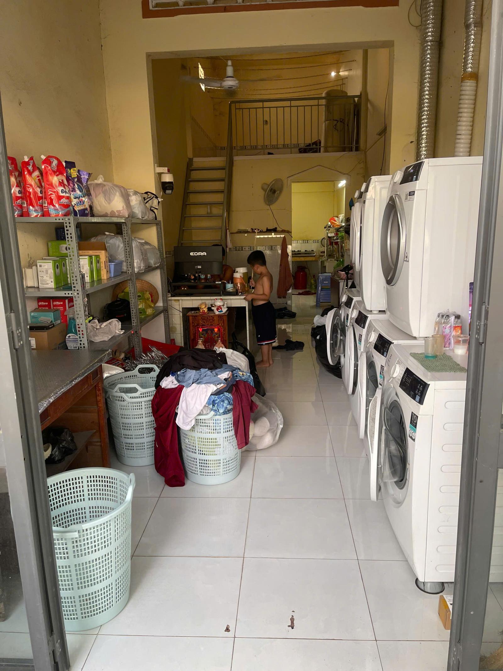 Do không có thời gian quản lý, mình cần sang nhượng lại tiệm giặt sấy ĐC 296 Hẻm 4 Nguyễn Văn Linh, 15998234
