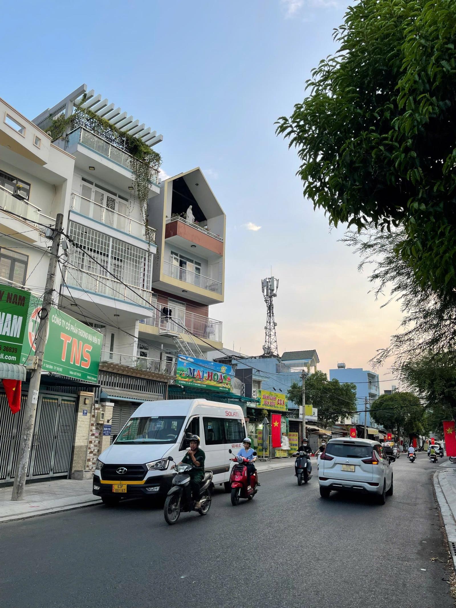 Bán đất 2MT đường 12 Tam Bình, Thủ Đức, DT: 165m2 (4,5 x 37) giá 10,5 tỷ 15998242