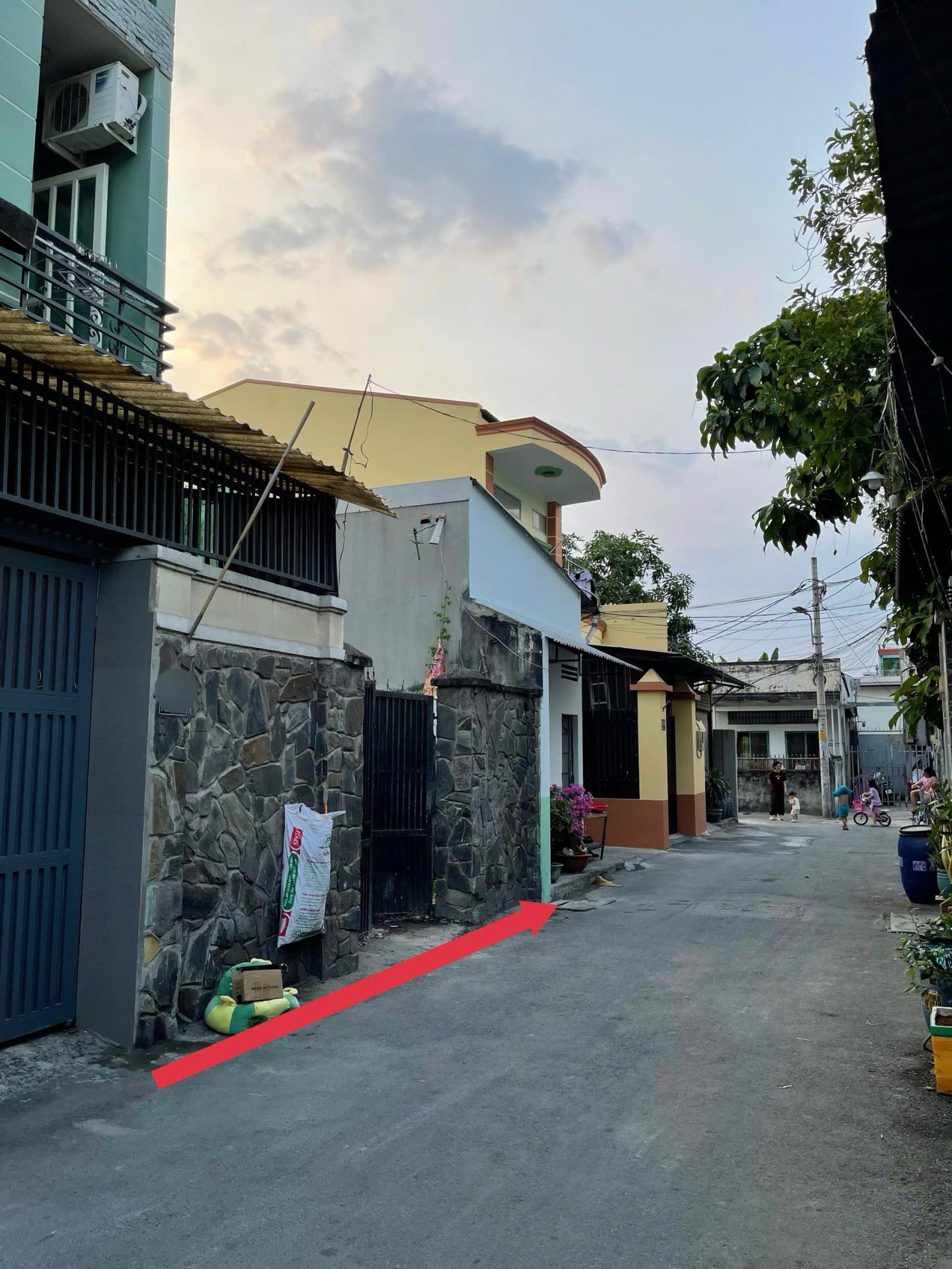 Bán đất 2MT đường 12 Tam Bình, Thủ Đức, DT: 165m2 (4,5 x 37) giá 10,5 tỷ 15998242