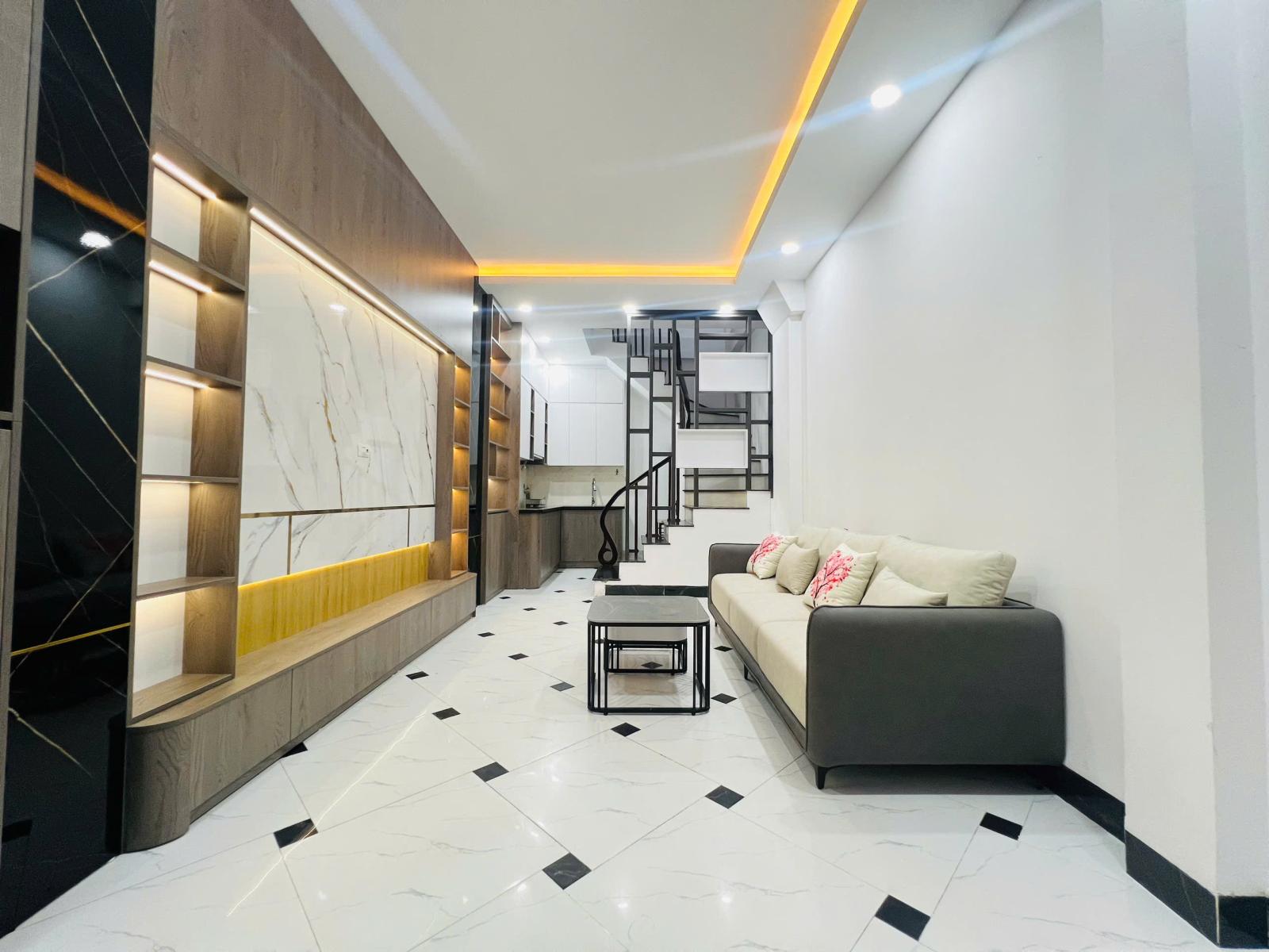 DUY NHẤT 1 CĂN HOÀNG MAI - GIÁP NHỊ 36M 5 TẦNG 4 NGỦ FULL NỘI THẤT SÁCH VALI VỀ Ở Ô TÔ ĐỖ CỬA - 15998270