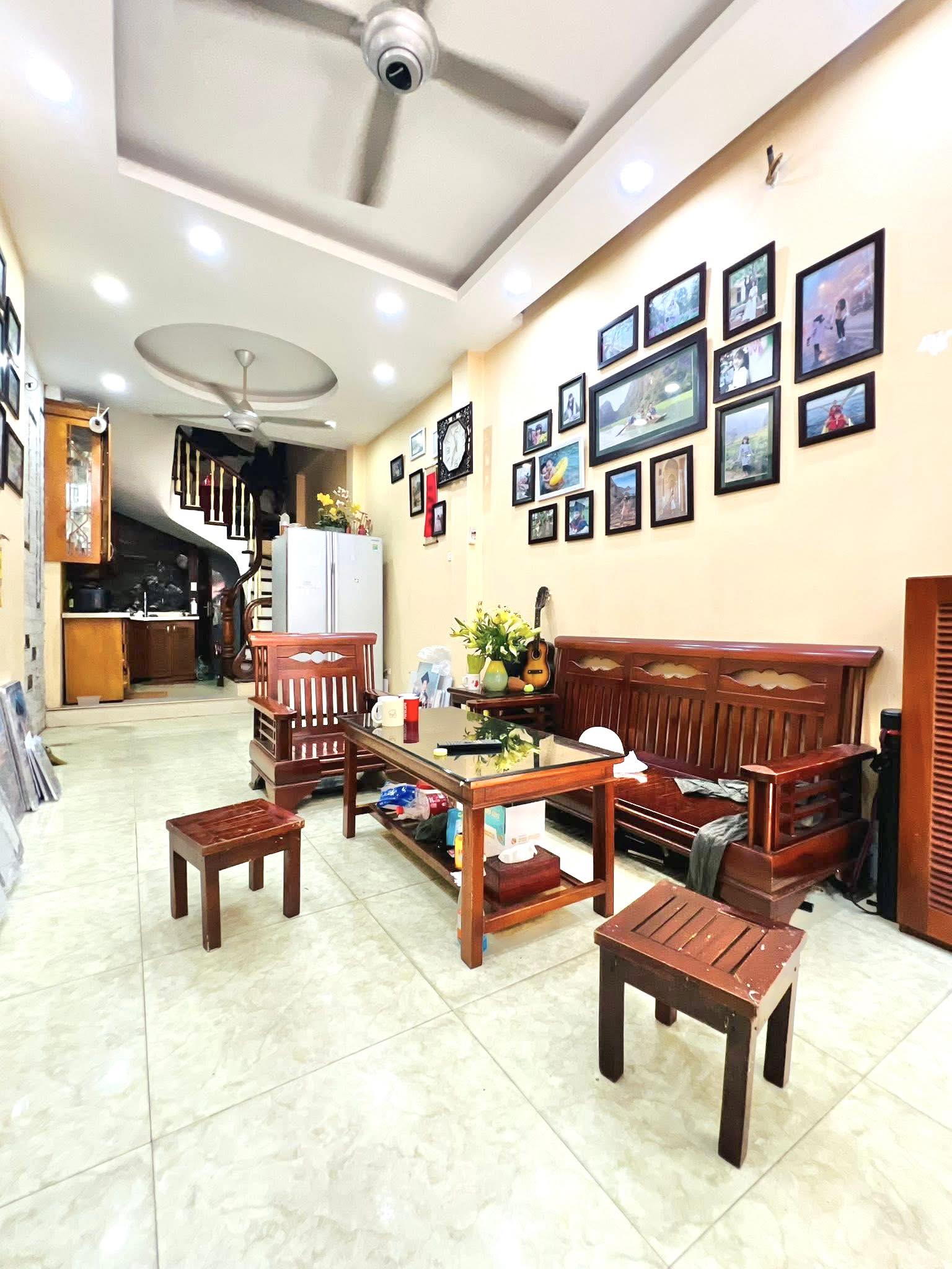 Bán nhà phố Kim Mã, Ba Đình, gần phố, ngõ thoáng sáng, dân xây, 35m, 5 tầng, 10.5 tỷ 15998277
