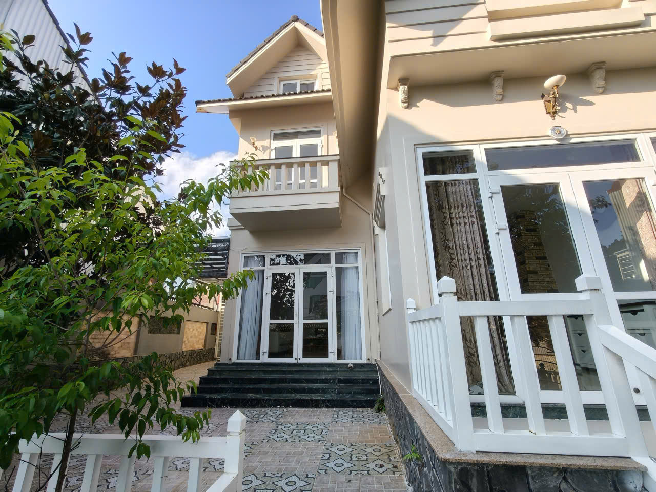 CHO THUÊ VILLA ĐẸP ĐƯỜNG ĐỐNG ĐA PHƯỜNG 3 TRUNG TÂM ĐÀ LẠT 15998338
