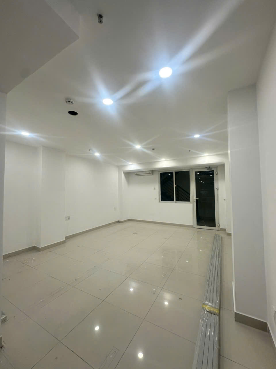 CHO THUÊ VĂN PHÒNG MẶT TIỀN BẠCH ĐẰNG – GẦN SÂN BAY TÂN SƠN NHẤT – VỊ TRÍ KINH DOANH ĐẮC ĐỊA 15998359