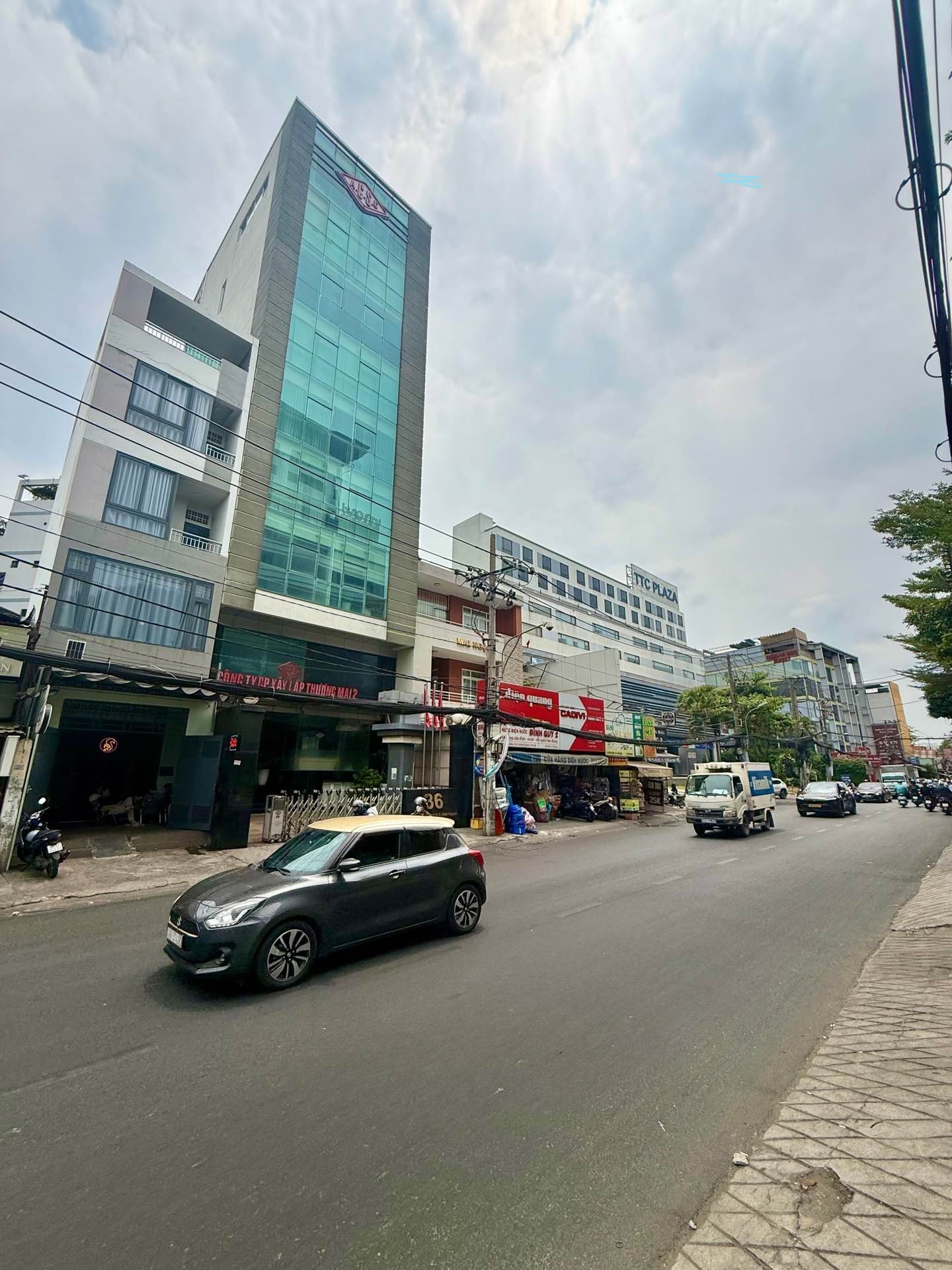 BÁN NHÀ MẶT TIỀN TÂN KỲ TÂN QUÝ (10m x 40m) – QUẬN TÂN PHÚ 15998376