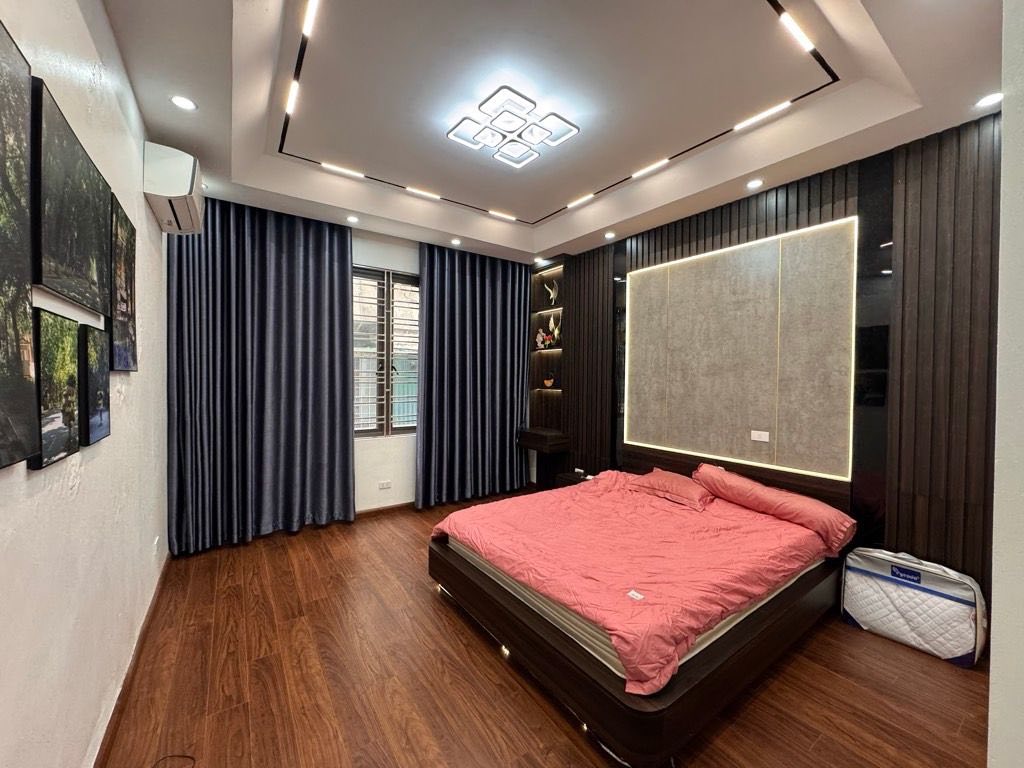 Bán nhà phố Nguyễn Chí Thanh, Ba Đình, ô tô đỗ cửa, nhà xây mới, 35m, 5 tầng, 11 tỷ 15998383