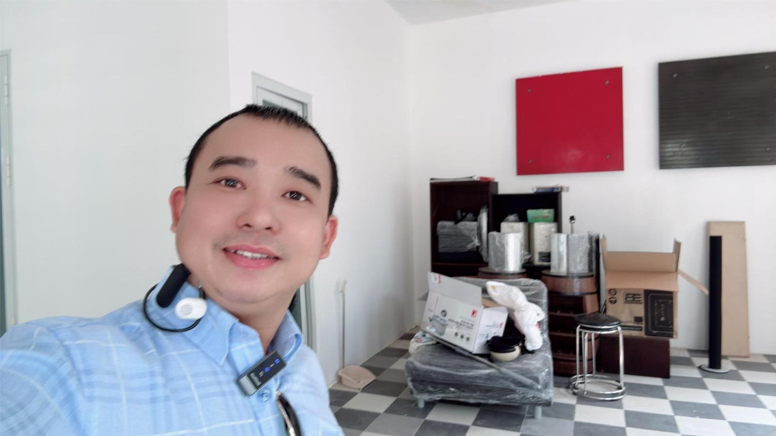 BIỆT THỰ CHDV CAO CẤP, GÓC 2 MẶT TIỀN, GẦN BỜ KÊNH THAM LƯƠNG, DT 320M2, 4 TẦNG GIÁ 39 TỶ 15998483