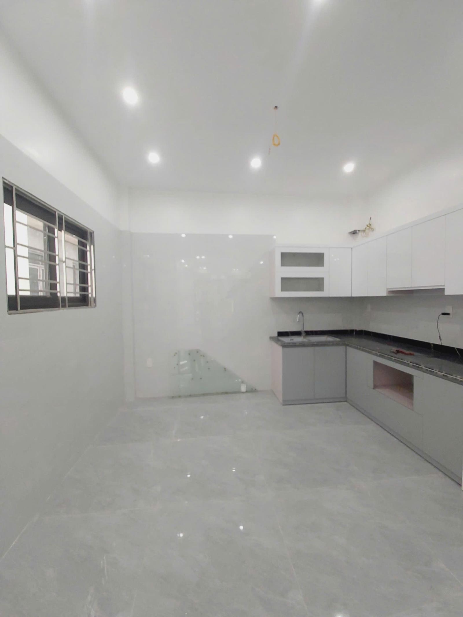 BÁN NHÀ 4 TẦNG CĂN GÓC PHƯƠNG LƯU – GẦN DIAMOND CROWN – GIÁ 3,299 TỶ 15998505