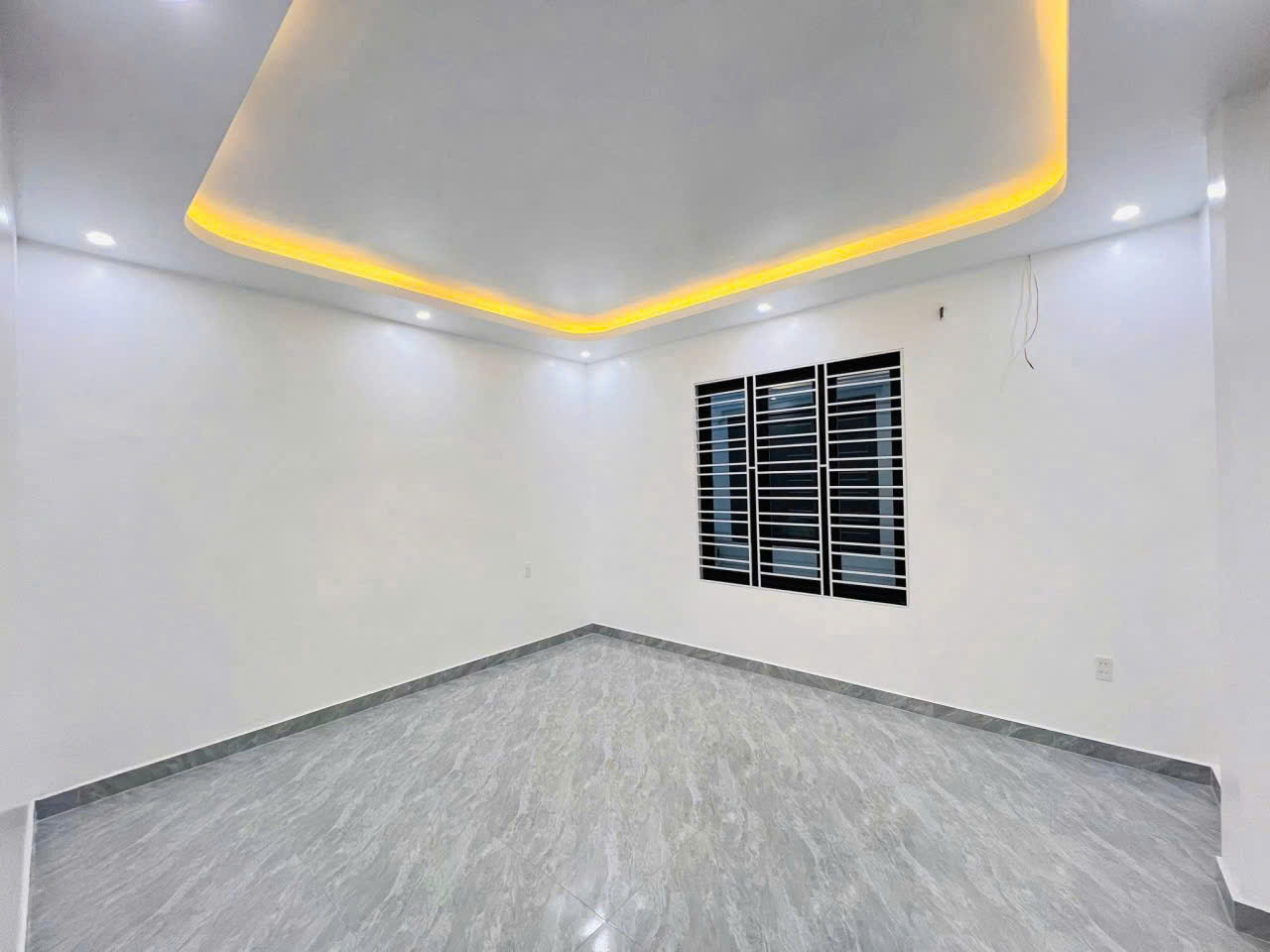 Bán nhà 4 tầng 40m2 tại Bình Kiều. Đông Hải, Hải Phòng - Oto đỗ gần nhà ngõ thông thương 15998518