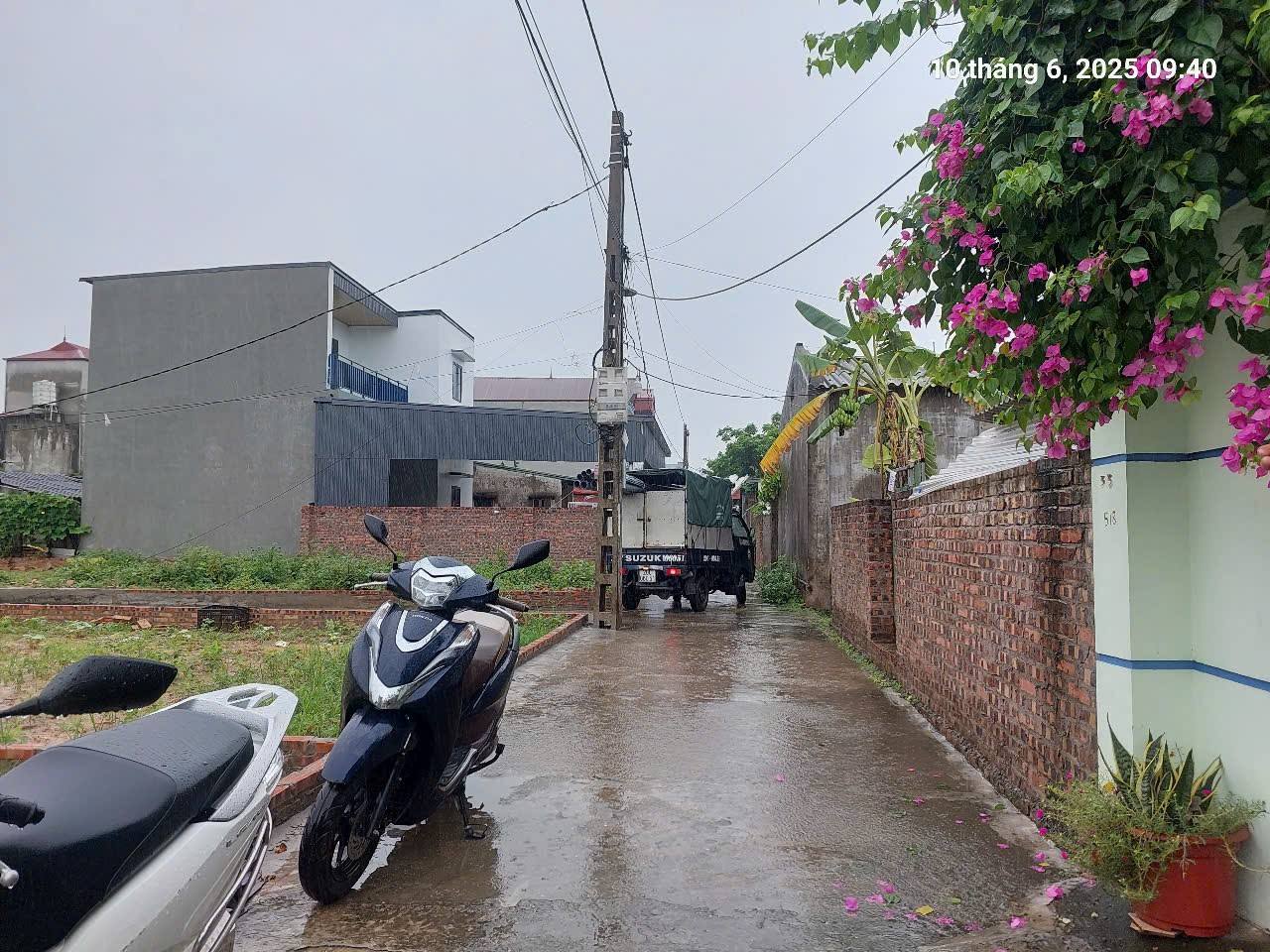 Thửa đất chỉ 3.x tỷ, 100m2, mt6.7m, lô góc, ô tô chạy vòng quanh, Bắc Thượng, Sóc Sơn. 15998538