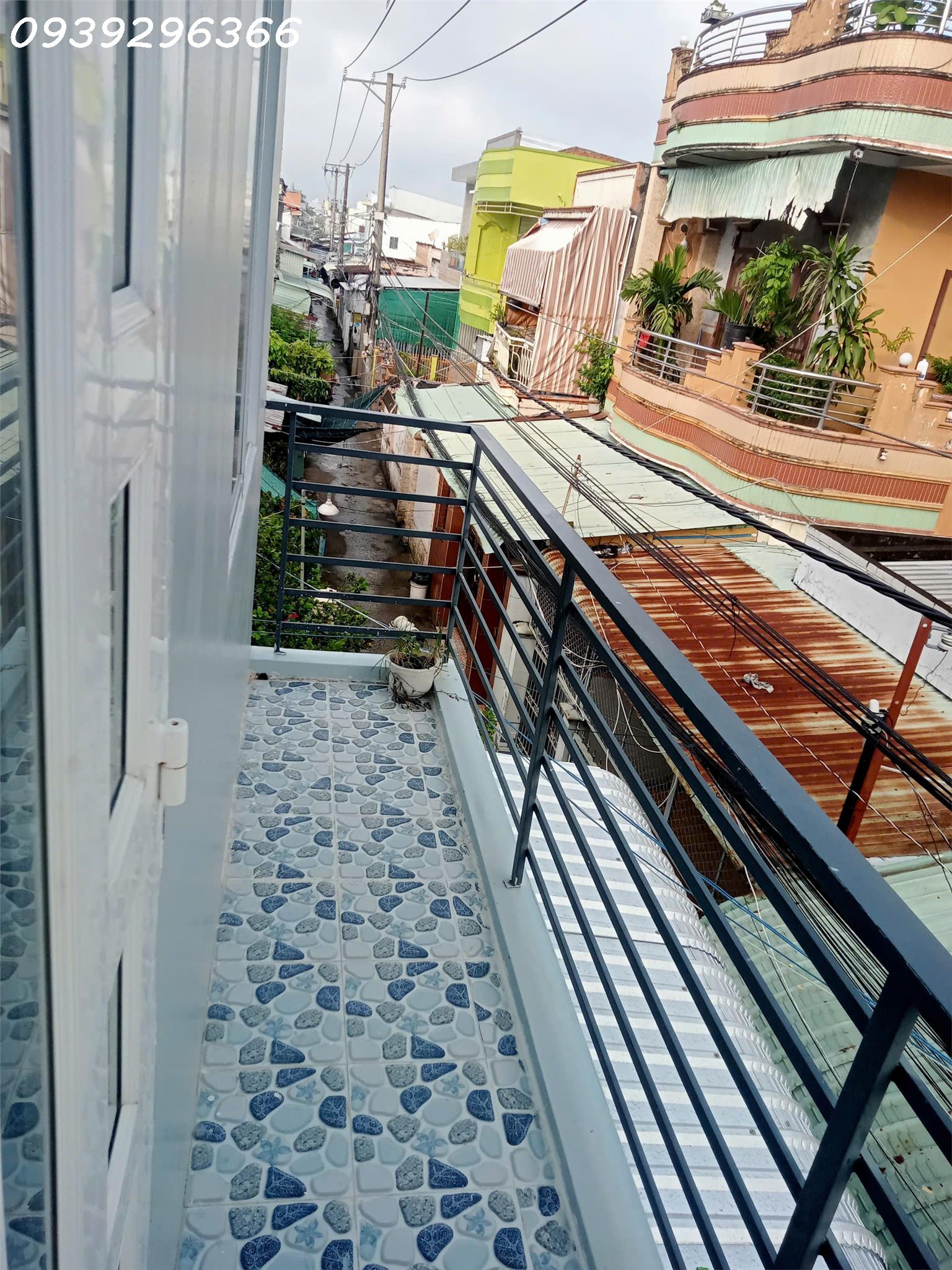 Cho thuê nhà riêng kiên cố, 2 phòng ngủ, có máy lạnh, máy tắm nước nóng ở Cồn Khương 15998546