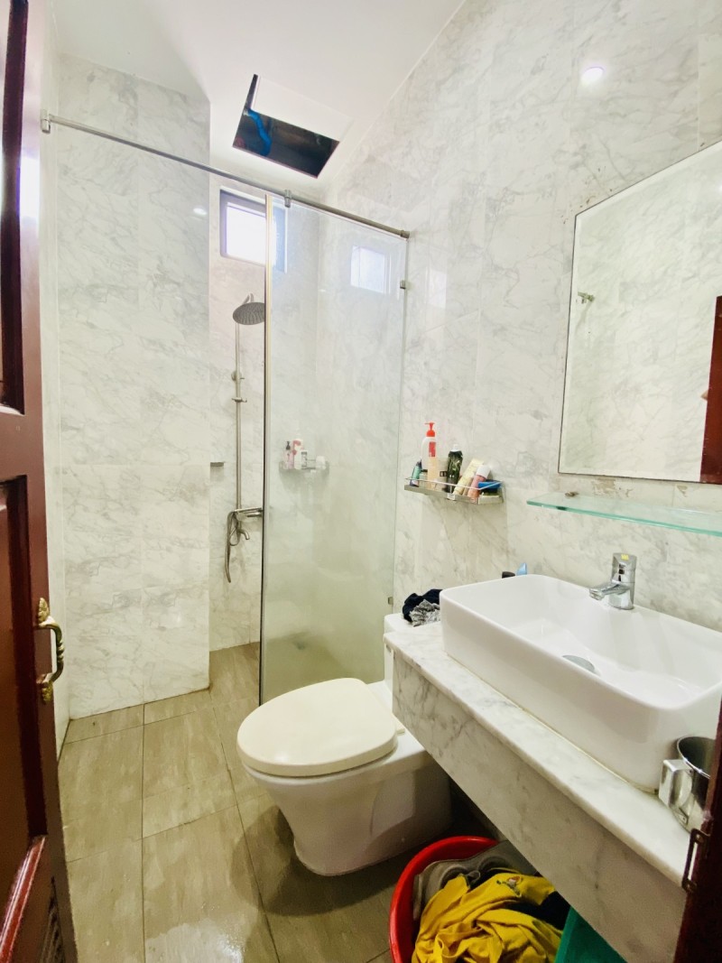 Bán nhà  đường  Gò Dưa, Thủ Đức, TP HCM. DT 90m2, 4 tầng. Giá 7.25 tỷ, Sổ hồng - 0933125879 15998579