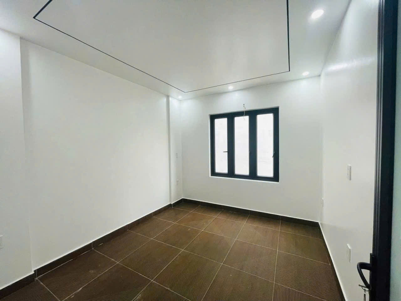 nhà xây mới ngõ 3xx Tô hiệu - lê chân # 4,1 tỷ 15998587