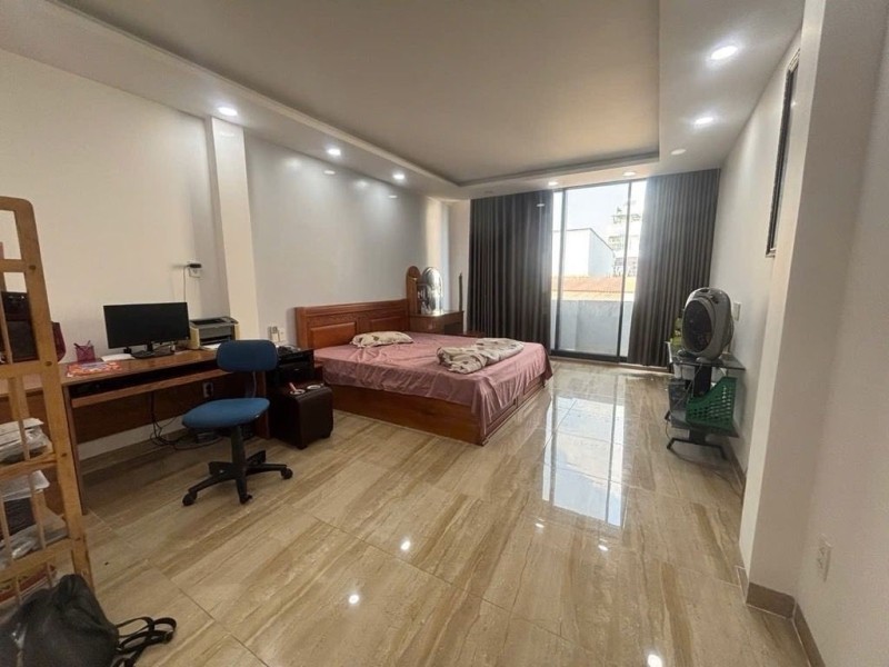 Bán nhà 3 tầng đường Tam Châu, Thủ Đức, TP HCM. DT 73m2, sổ hồng. Giá 6.99 tỷ. LH 0933125879 15998592