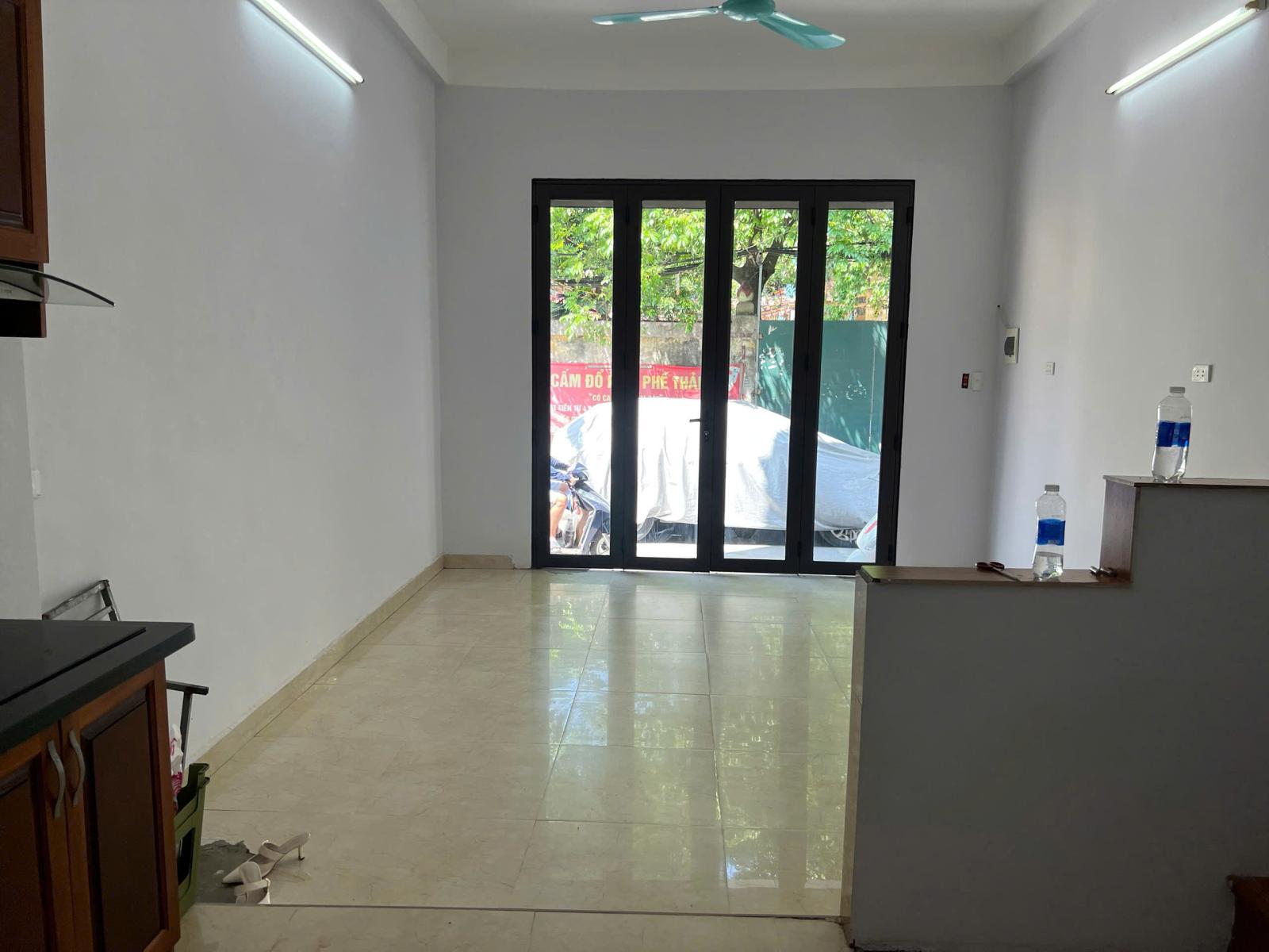 Cho thuê nhà ngõ Minh Khai 32m² x 3,5 tầng, 3PN, 3WC  13 triệu/tháng 15998624