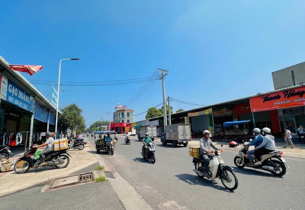 Nhà Phố 150m2 2 Tầng 6PN Mặt Tiền Tạo Lực 2 Lai Uyên - Sổ Đỏ Giá 2.1 Tỷ - Cơ Hội Vàng, Liên Hệ Ngay 15998650