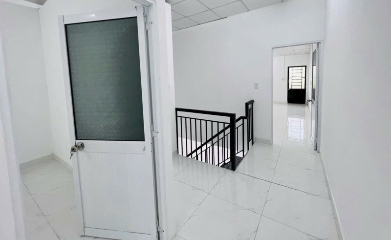 Bán nhà đường số 11, Phường Trường Thọ, Thủ Đức, TP HCM. DT 97m2, 2 Tầng, 4PN. Giá 5.9 tỷ, SĐ. 15998721