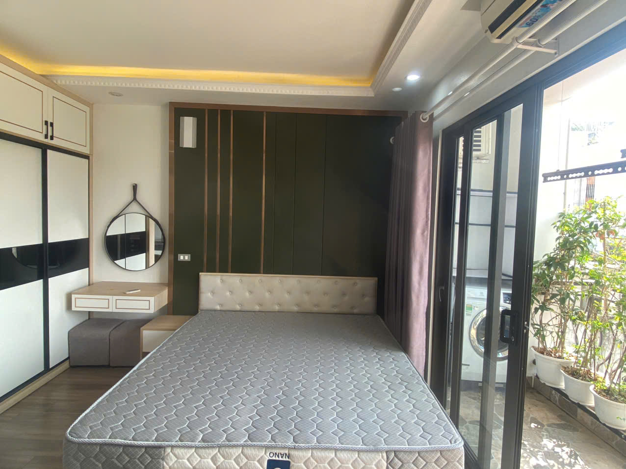 Cho thuê Căn hộ chung cư mini Full đồ cao cấp. Phòng View toàn mặt Hồ Tây cực Chill. Chỉ 7tr
 15998809