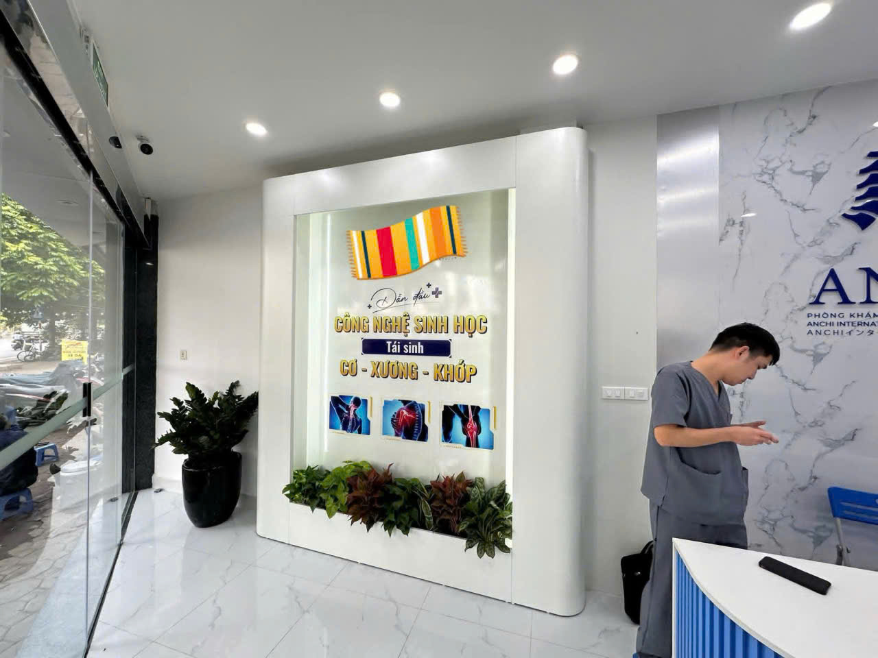 CHO THUÊ MẶT BẰNG KINH DOANH VỊ TRÍ ĐẸP TẠI MẶT PHỐ TRƯỜNG CHINH 15998858