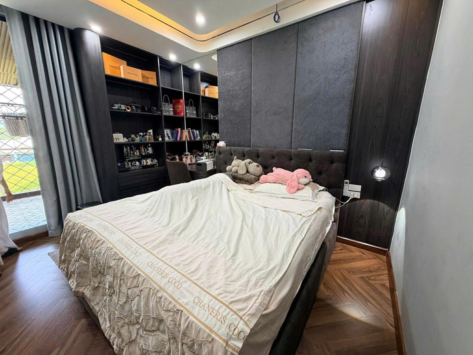 NHÀ ĐẸP Ở NGAY – 2 THOÁNG TRƯỚC SAU – VÀI BƯỚC RA HỒ GƯƠM – TRUNG TÂM Lò Đúc 15998876