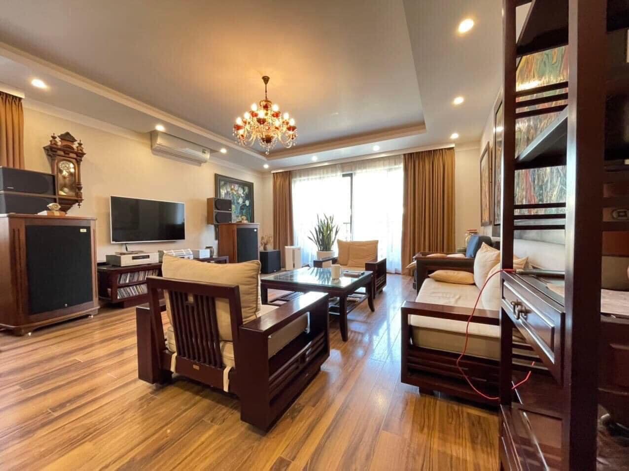 BÁN NHÀ MẶT PHỐ VẠN PHÚC BA ĐÌNH, VỈA HÈ RỘNG, MẶT TIỀN HƠN 5M CHỈ NGOÀI 20 TỶ 15998883