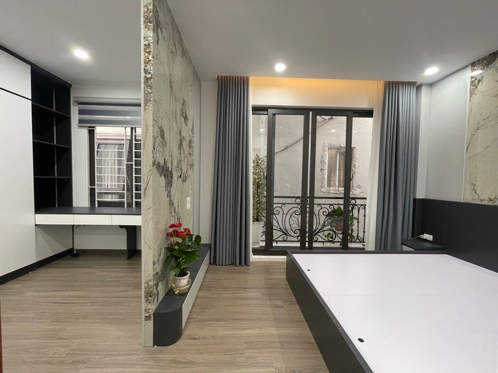 Bán nhà 6 tầng , mặt phố Đồng Cổ , diện tích 40m2, giá 27 tỷ 15998893