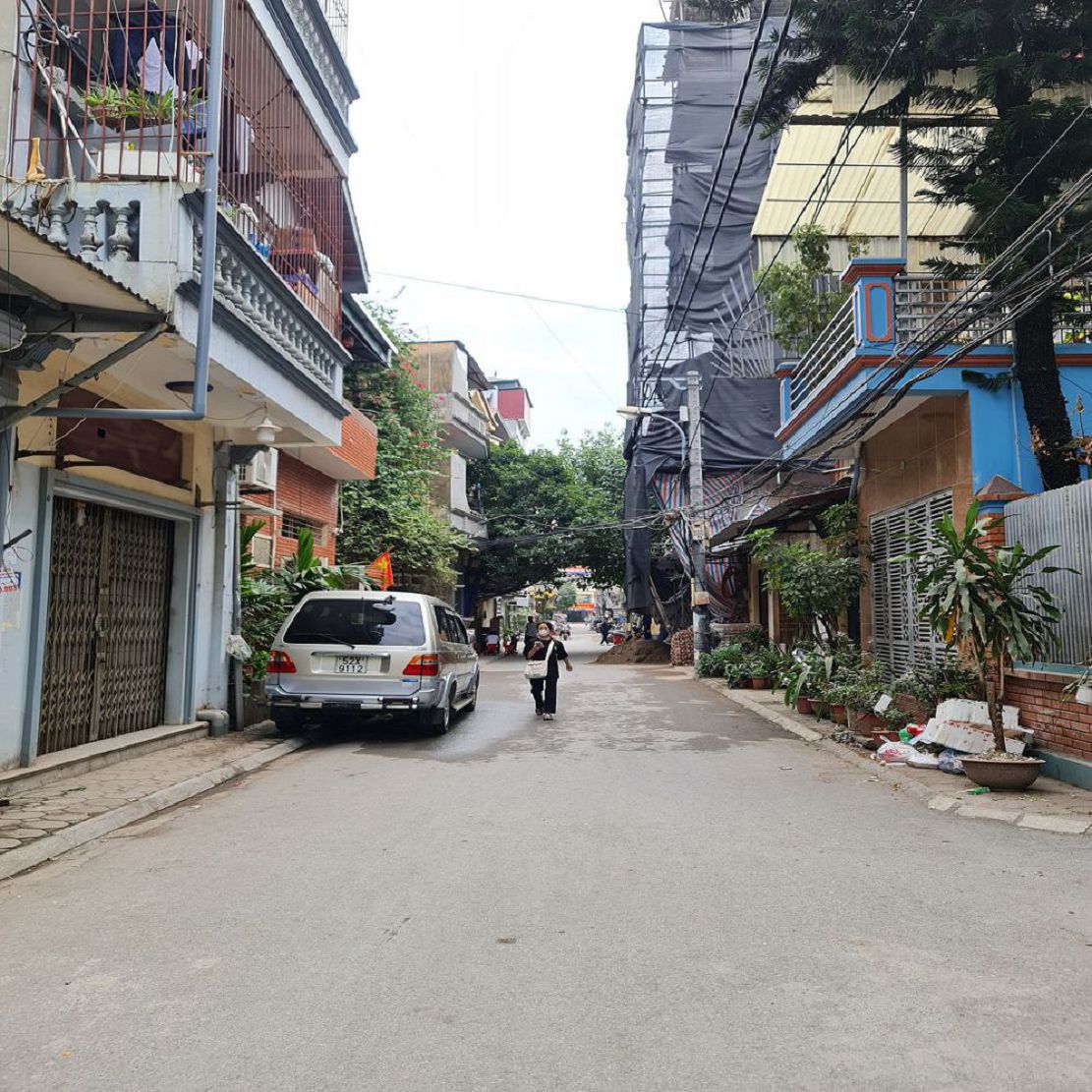 Bán nhà 5 tầng Trâu Quỳ, Gia Lâm, đường ô tô tránh, nhỉnh 6 tỷ. Lh 0989894845 15998950