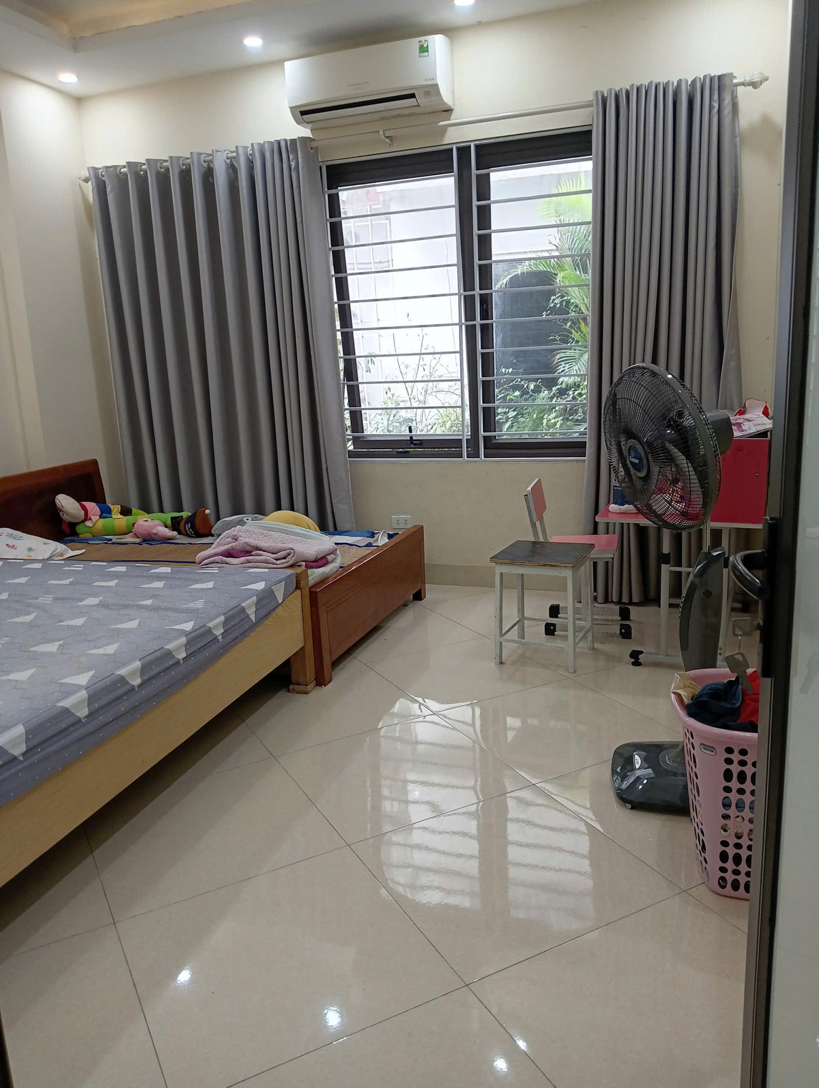 Hàng hiếm phố Ái Mộ - Long Biên - HN. 15999007
