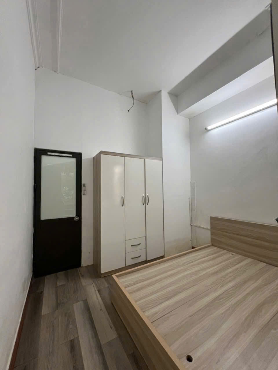 MÌNH CẦN PASS PHÒNG TẦNG 1 TẠI 243 KHƯƠNG TRUNG, PHƯỜNG KHƯƠNG TRUNG, QUẬN THANH XUÂN, HÀ NỘI 15999024