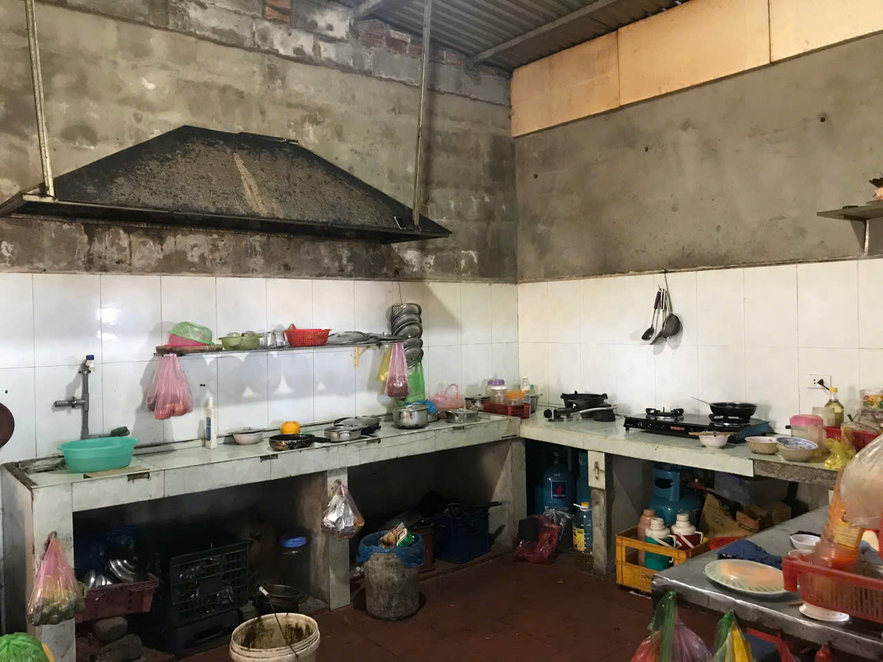 CHO THUÊ KHO - MẶT BẰNG ĐẸP – 2 MẶT TIỀN – SÁT KCN HOÀ KHÁNH, ĐÀ NẴNG 15999052