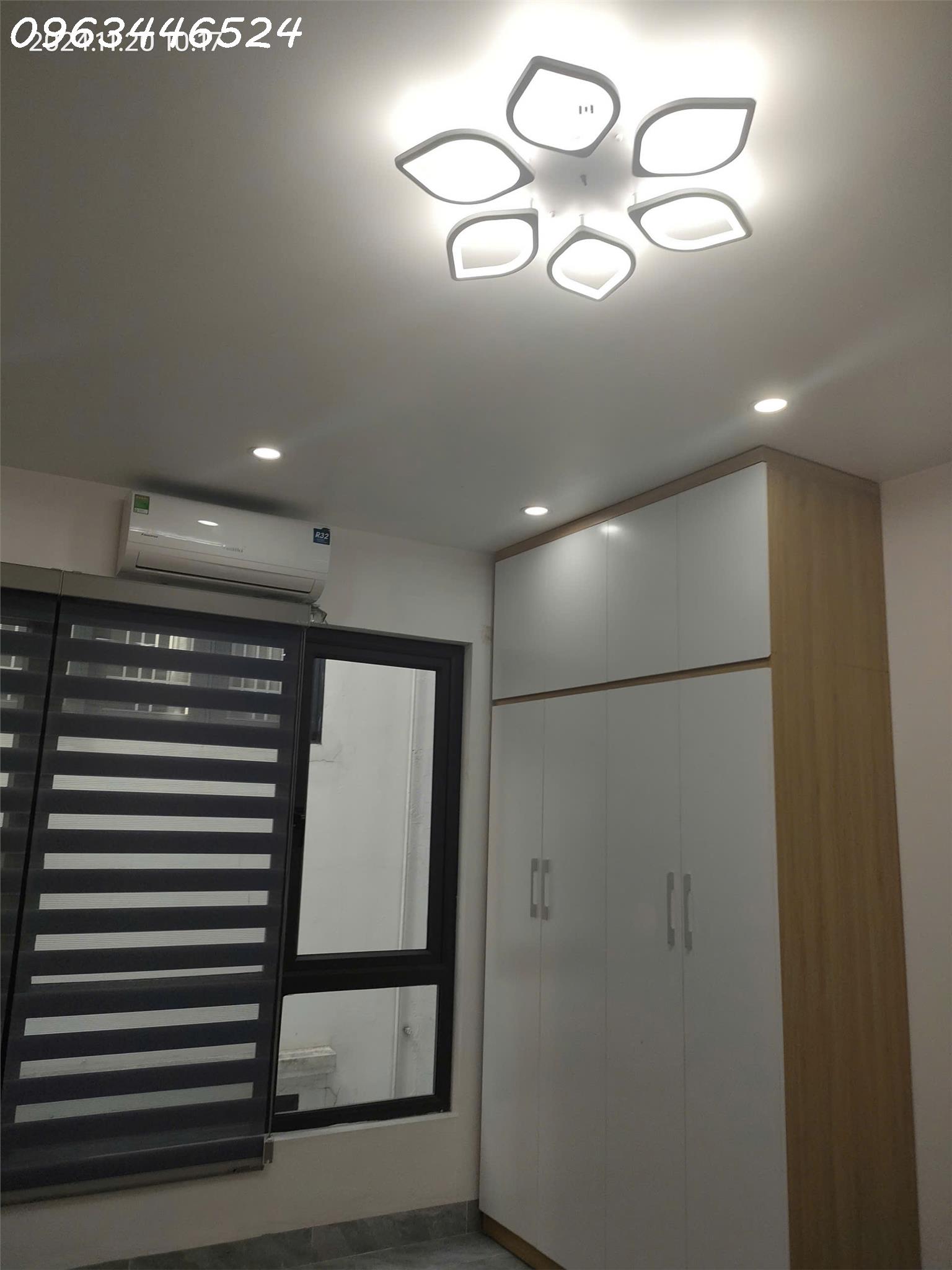 Bán gấp giá rẻ ô tô kinh doanh Ngõ Quỳnh 32m, 4 tầng, mặt tiền 4m, 8.5 tỷ Hai Bà Trưng. 15999069