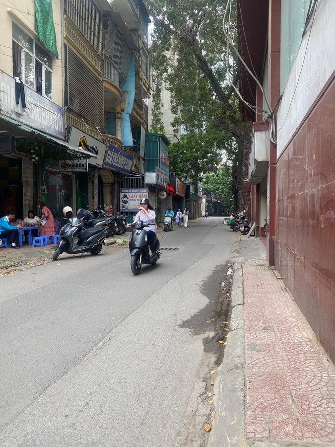 Bán Nhà Mặt Phố Cù Chính Lan. Thanh Xuân. Ô Tô. DT 52m2. MT 3,8m. 4 Tầng. Giá 23.1 Tỷ. 15999092
