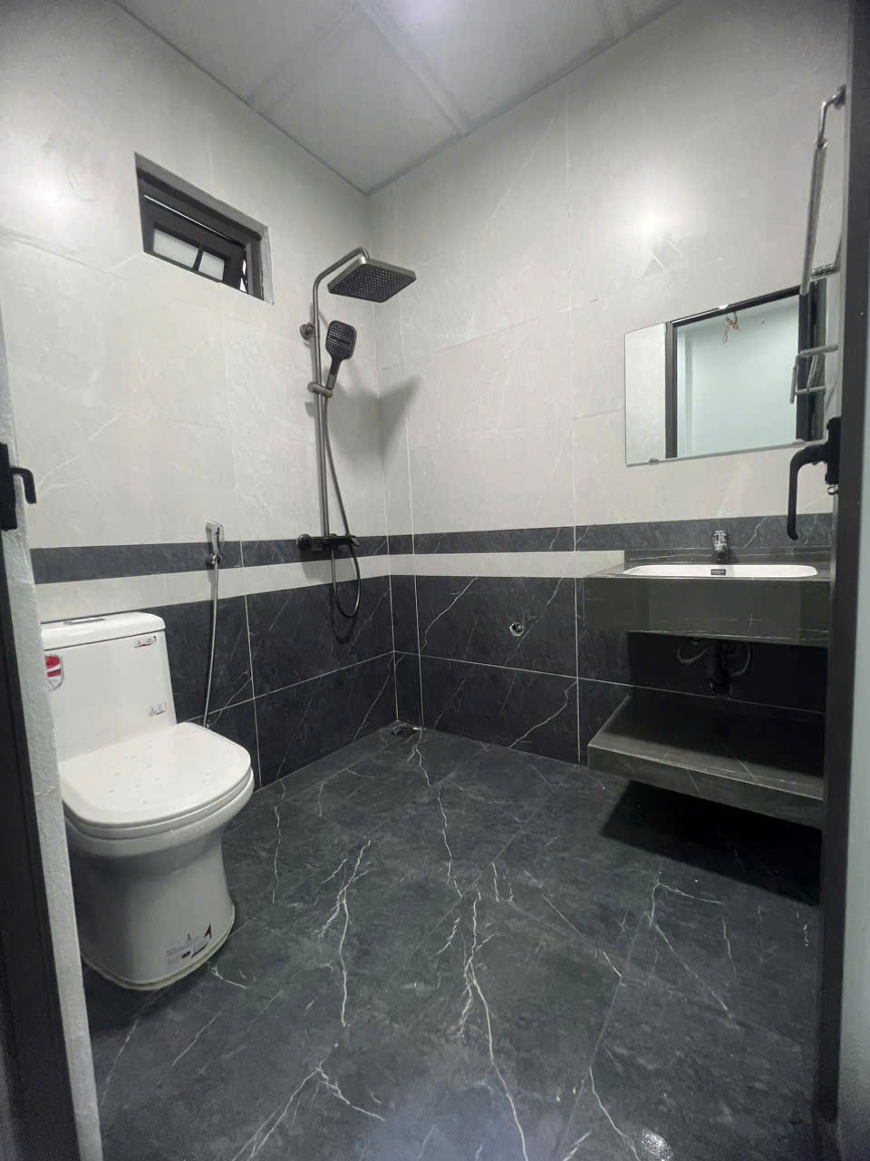 Bán nhà Góc 3 tầng MỚI VỪA HOÀN THIỆN phường Vũ Ninh hơn 4 tỷ 15999105