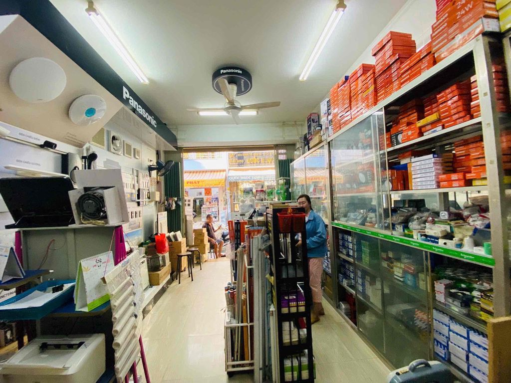 Cần Nhà Nhanh Căn Nhà trong  khu kinh doanh trung tâm Quận 5, TP HCM. 15999110