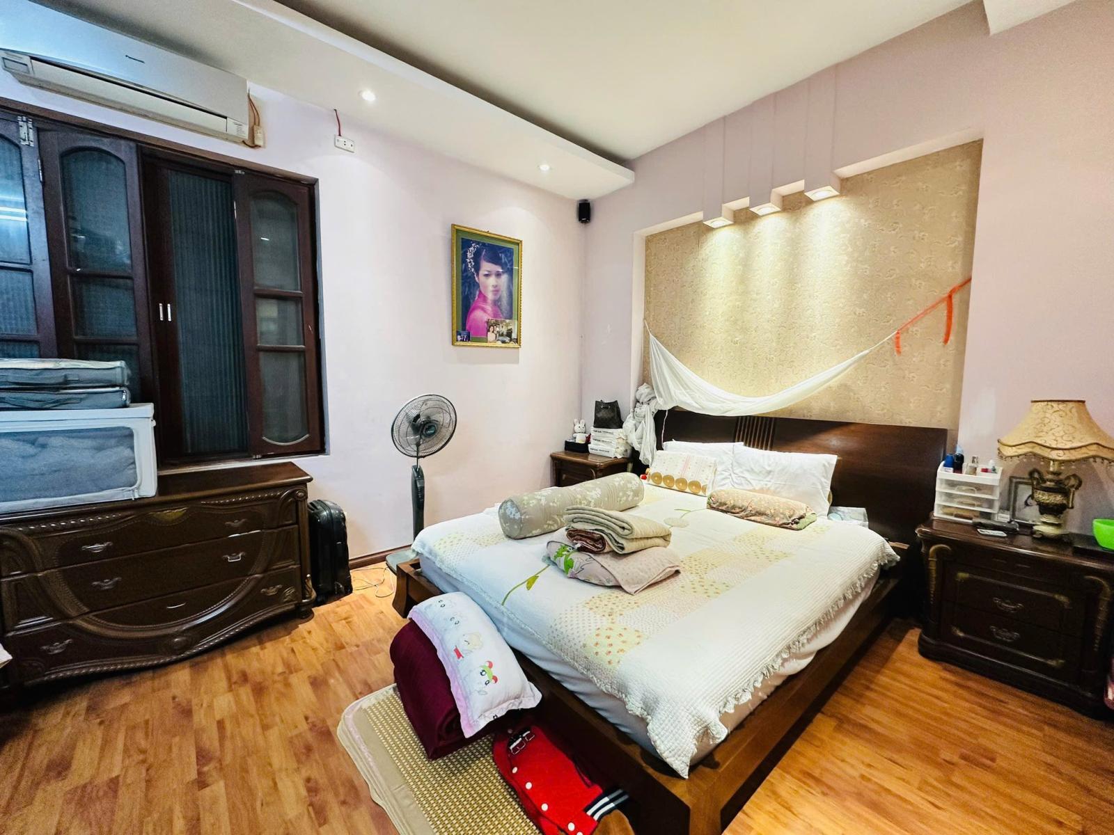 NHÀ ĐẸP, NGÕ 210, HOÀNG QUỐC VIỆT, CẦU GIẤY-PHÂN LÔ- Ô TÔ-KD:70M X4T, MT 6M, GIÁ 26,4 TỶ. 15999119