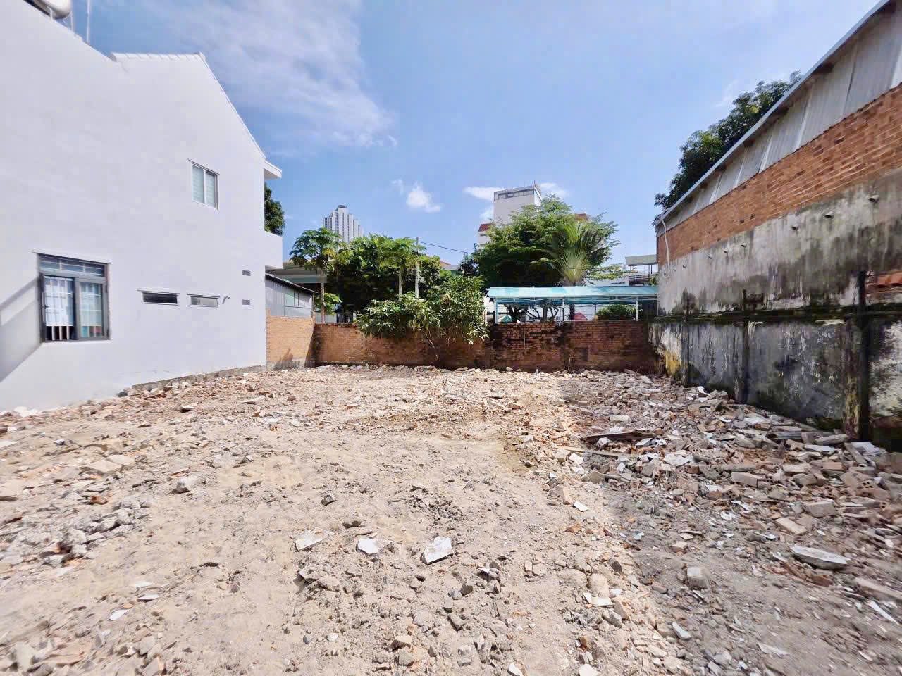 BÁN NHANH LÔ ĐẤT GẦN BIỂN HẺM BẮC SƠN - BẮC NHA TRANG 15999130