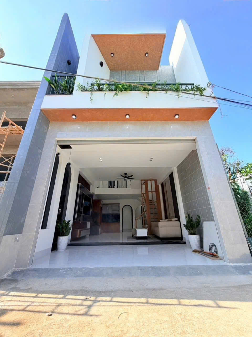 🎉🎉 BÁN NHÀ 1 TRỆT 1 LẦU 60m2 Sổ riêng thổ cư đường ô tô (P. Tân Hiệp) chỉ 2,850 tỉ 15999146