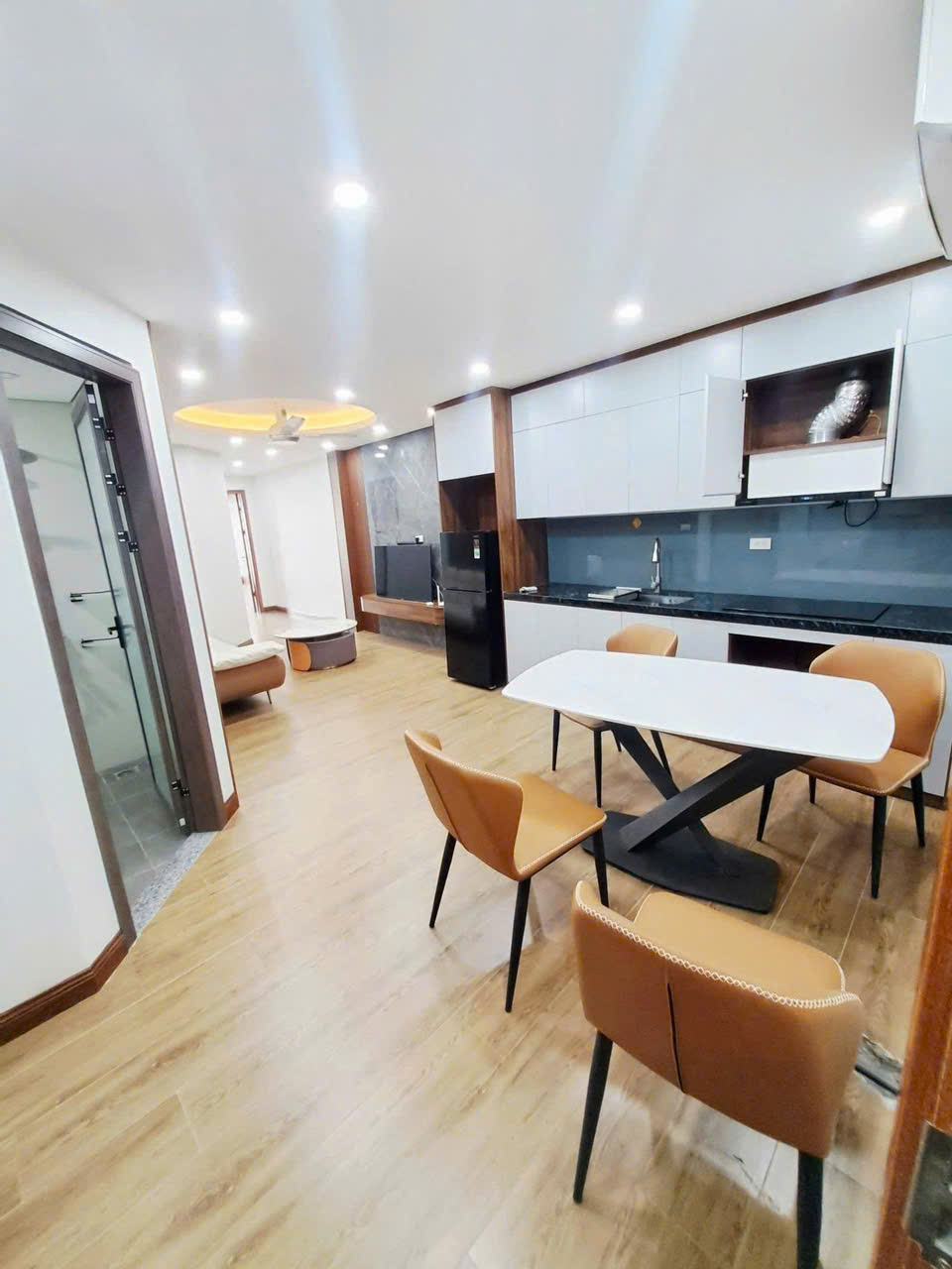 CHO THUÊ CĂN HỘ 2N1K 70M2 TẠI MINH KHAI, HAI BÀ TRƯNG, HÀ NỘI GIÁ 11TR 15999162