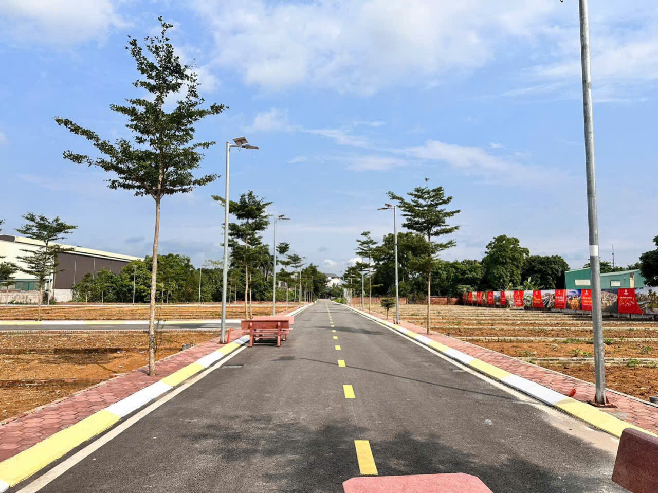 CHÍNH CHỦ CẮT LỖ 300TR CẦN BÁN NHANH LÔ ĐẤT 100M2 Ở PHÚ CÁT, CÁCH ĐẠI HỌC QUỐC GIA 500M. 15999241