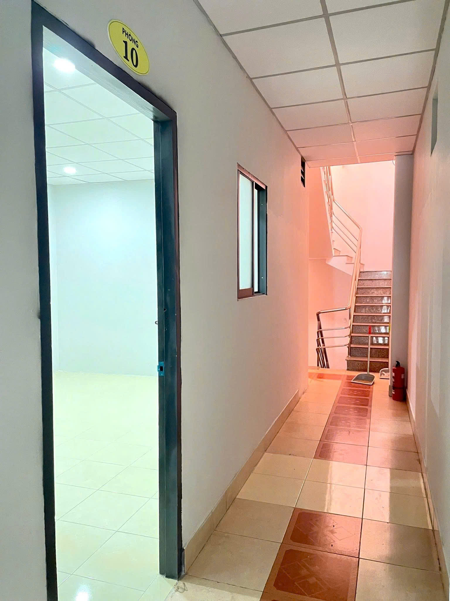 Bán nhà Mặt tiền Quốc lộ 22 - ngay Bến xe An Sương, 5,5x36m, 4 Tầng - HĐ 30 tr, chỉ 19,9 tỷ. 15999323