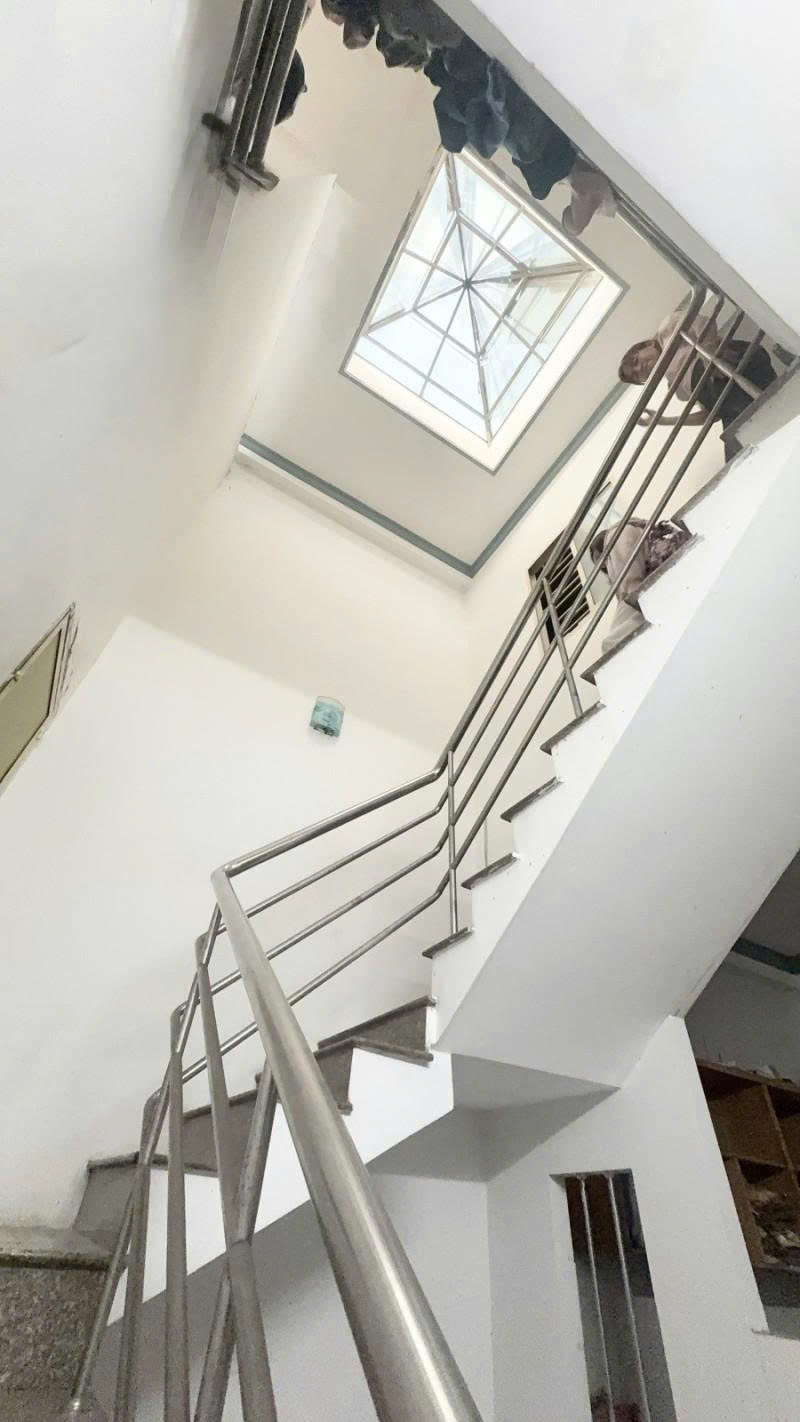 Bán nhà Mặt tiền Trịnh Lỗi - ngay Văn Cao, 500m Chợ Tân Hương, 4x21m, 4 Tầng, chỉ 9,9 tỷ. 15999327