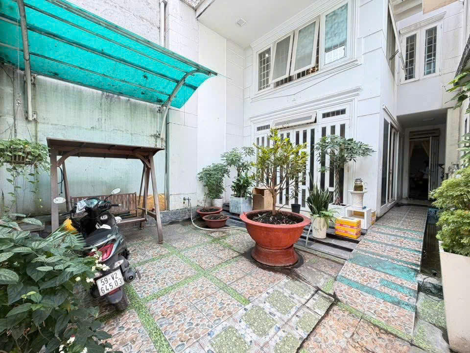 Bán nhà Biệt thự - Lê Hoàng Phái - ngay Nguyễn Oanh, 7x21m, 5 Tầng - 5PN, chỉ 12,5 Tỷ. 15999330