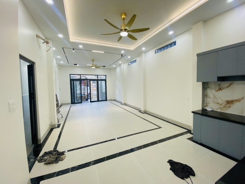 Bán nhà đường số 10, Phường Tam Bình, Thủ Đức,TP HCM. DT 100m2, 2 tầng. Giá 7.9 tỷ, SHR - 0933125879 15999408
