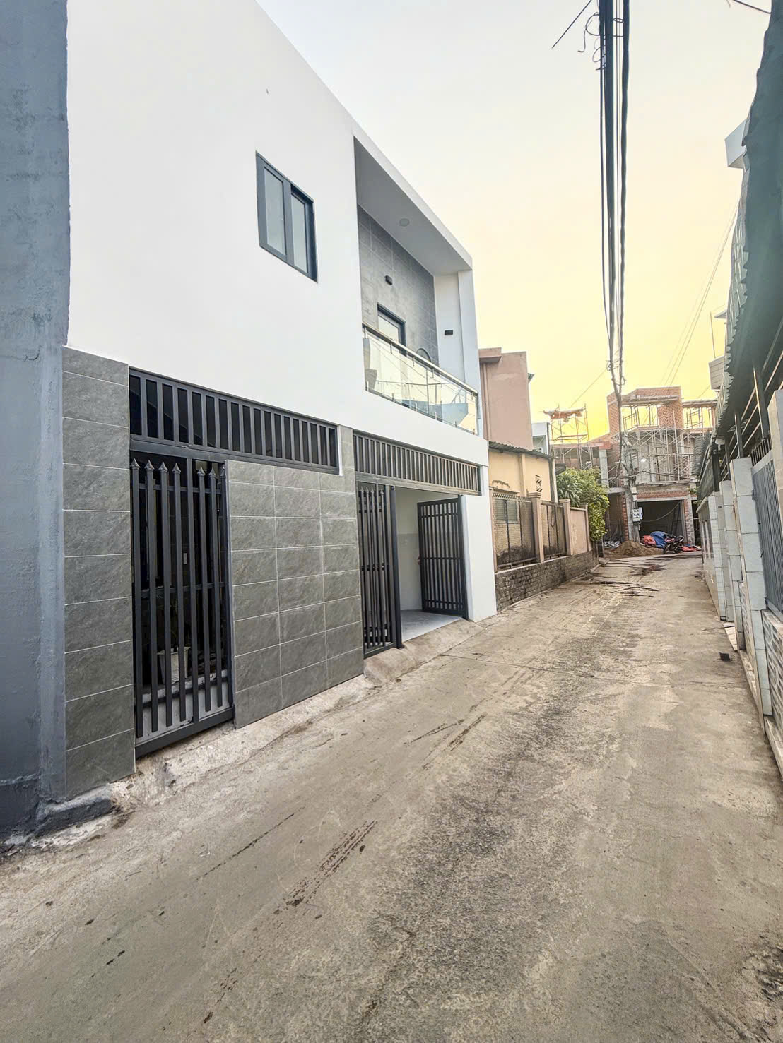Bán nhà 1 trệt 1 lầu 50m2 có hoàn công đường ô tô (P. Bửu Hoà) chỉ 2,680 tỉ 15999424