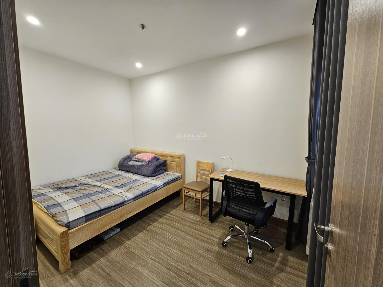 Chính chủ cần cho thuê căn hộ 2 ngủ, 2 vệ sinh, diện tích 62m2, nằm tại tầng 26 tòa GS1, phân khu 15999451