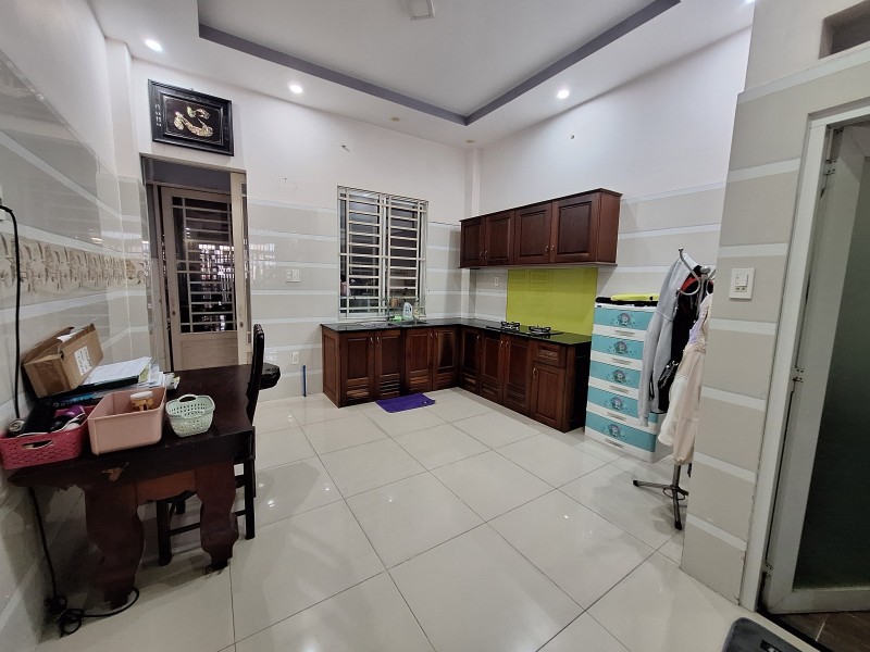 Bán nhà đường Đỗ Xuân Hợp, Phước Long B, Q9, Thủ Đức, TP HCM. DT  56m2, 4 tầng, sổ hồng. Giá 7.4 tỷ 15999459