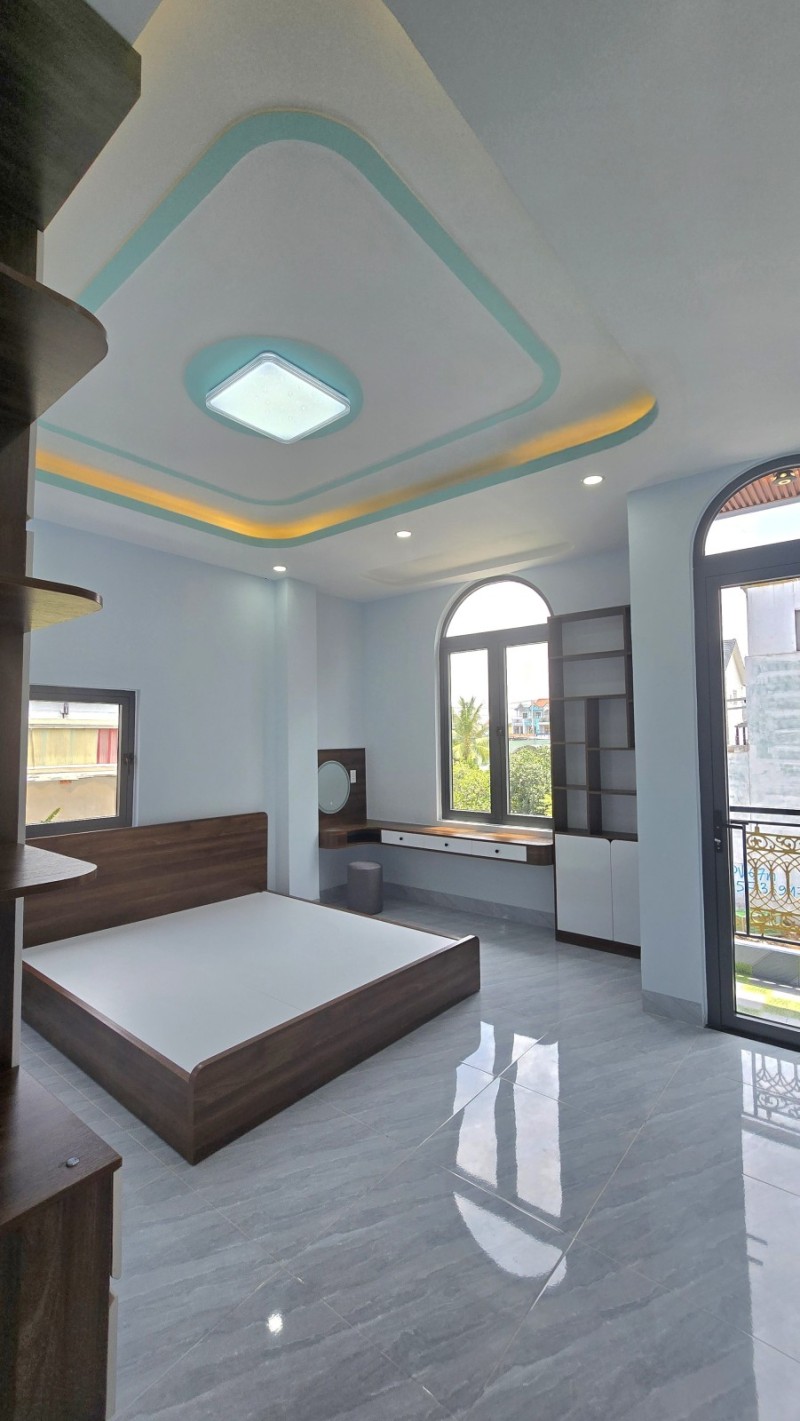 Hiếm Khó Tin! Nhà Góc 2 Mặt Thoáng 4 Tầng Bình Chiểu – Full Nội Thất – Giá 5.95 Tỷ 15999460